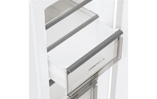 HAIER Congélateur armoire  H4F226WEH1